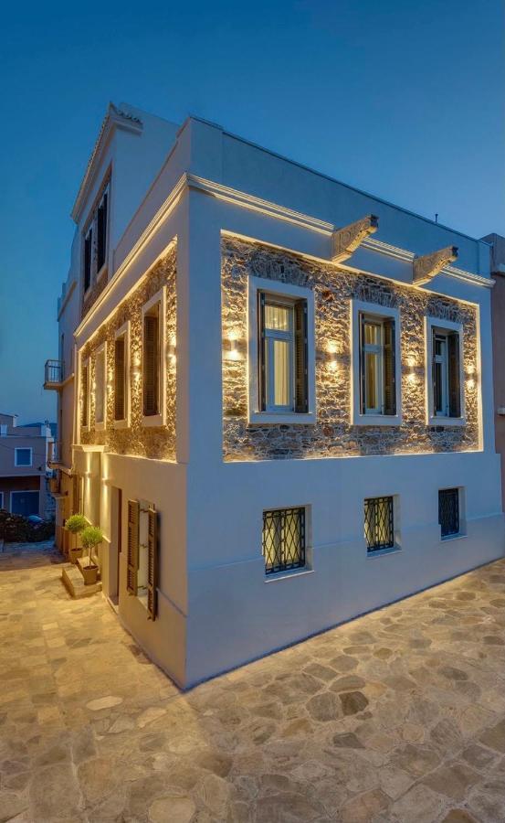 Amare Boutique Suites Ermoupoli Exteriör bild