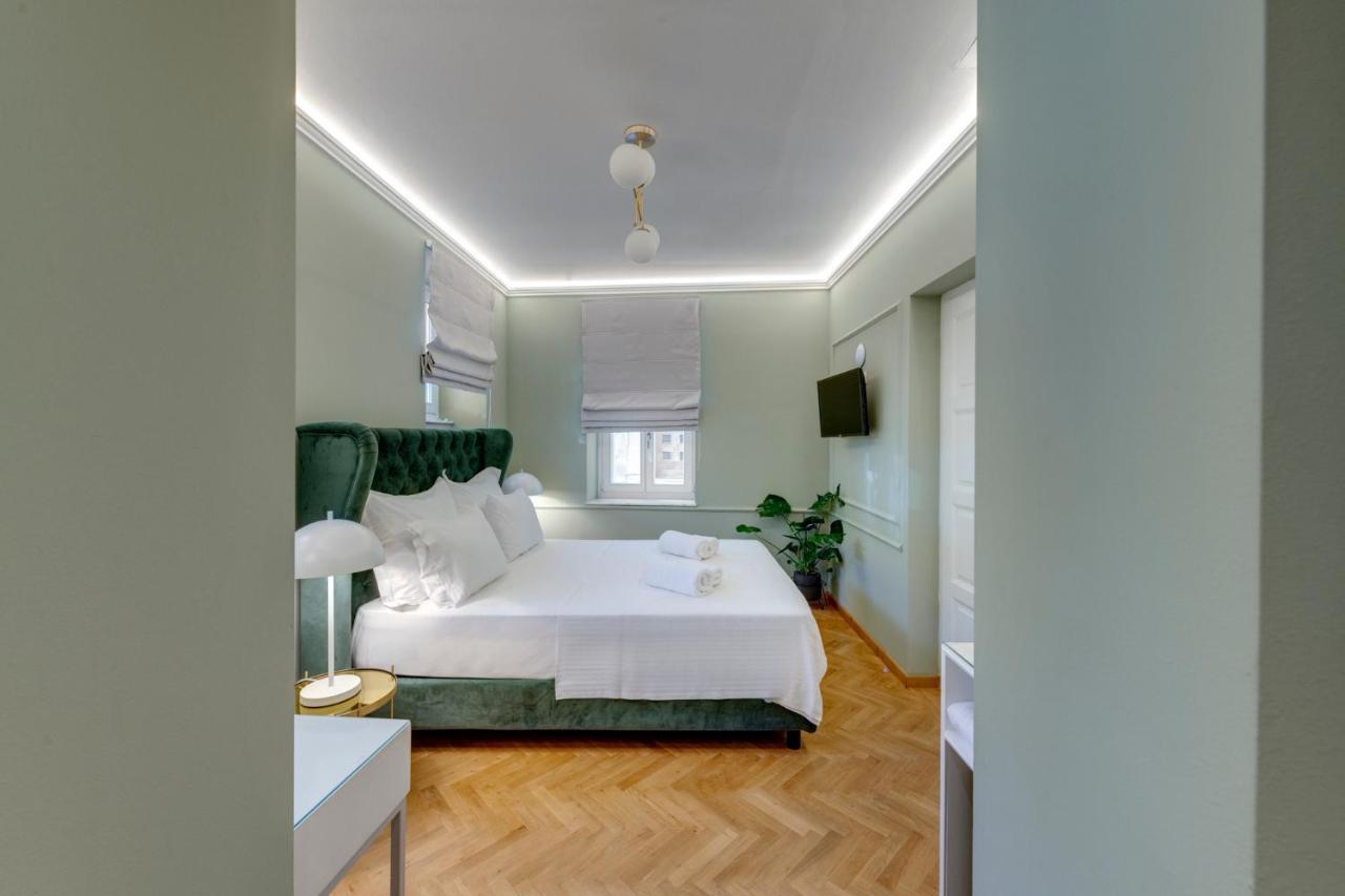 Amare Boutique Suites Ermoupoli Exteriör bild