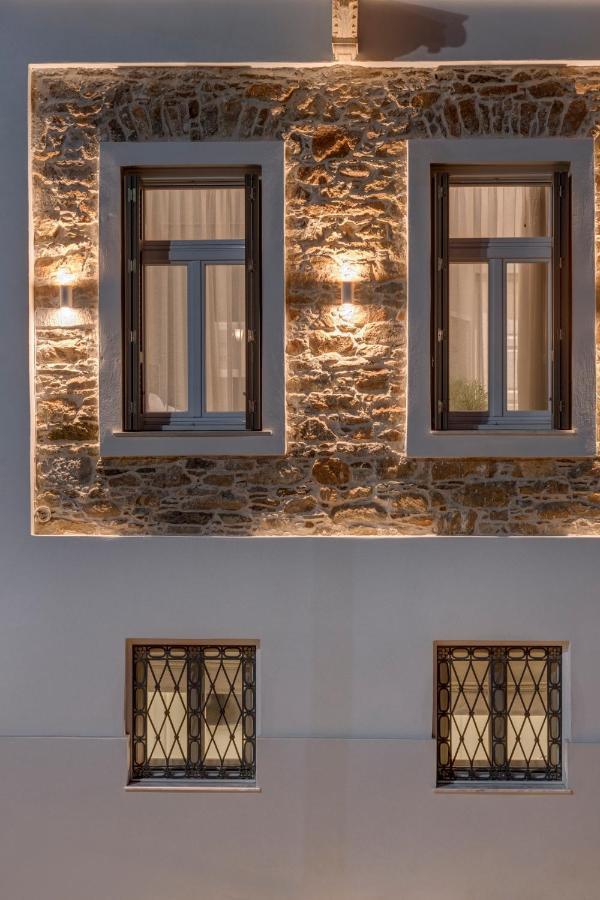 Amare Boutique Suites Ermoupoli Exteriör bild