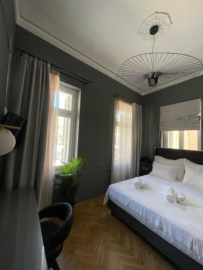 Amare Boutique Suites Ermoupoli Exteriör bild